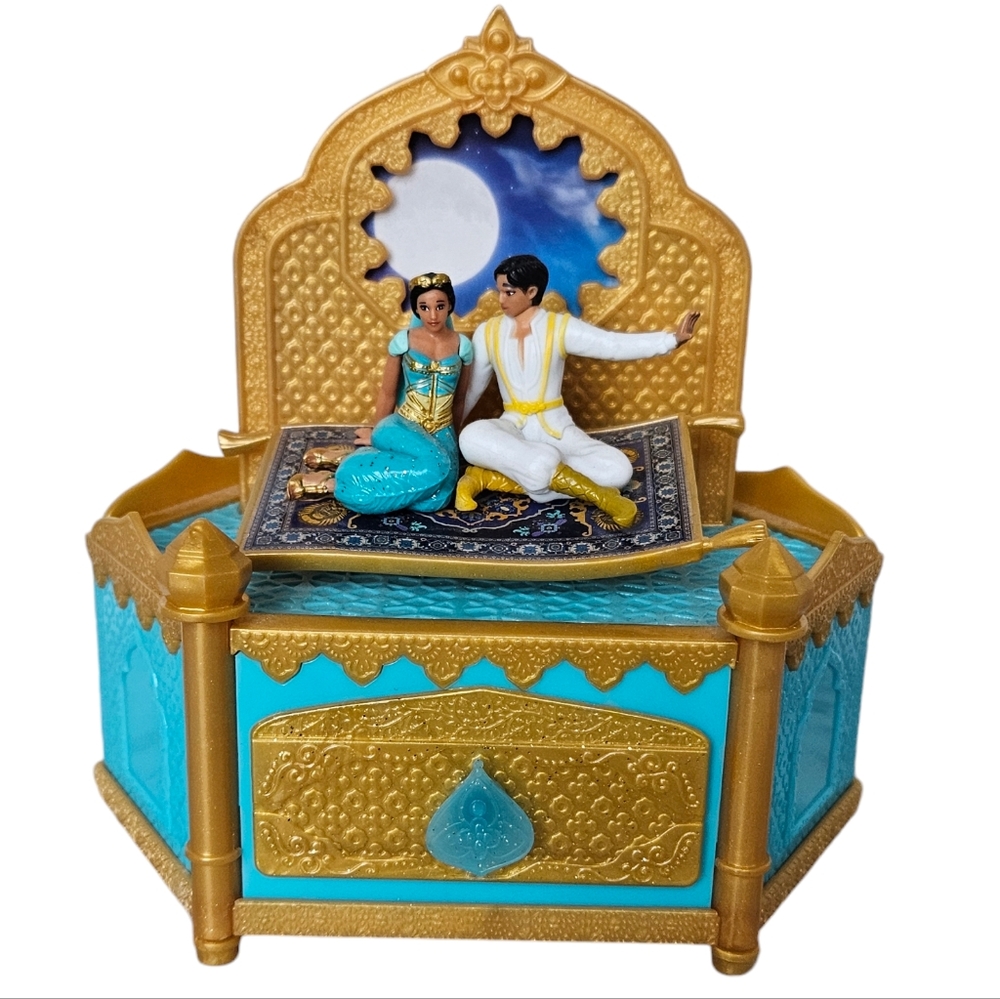 Disney Aladdin A Whole New World Aladdin and Jasmine Jewelry Box